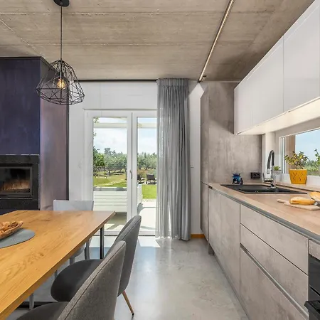Luxurious In Casa de Férias Juršići